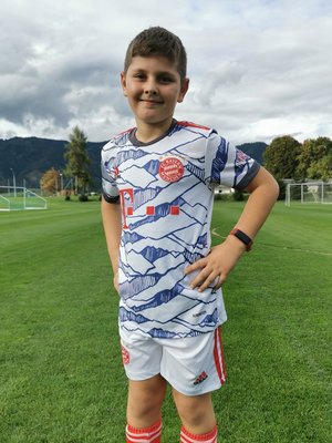 Luis Nikola Luis Nikola